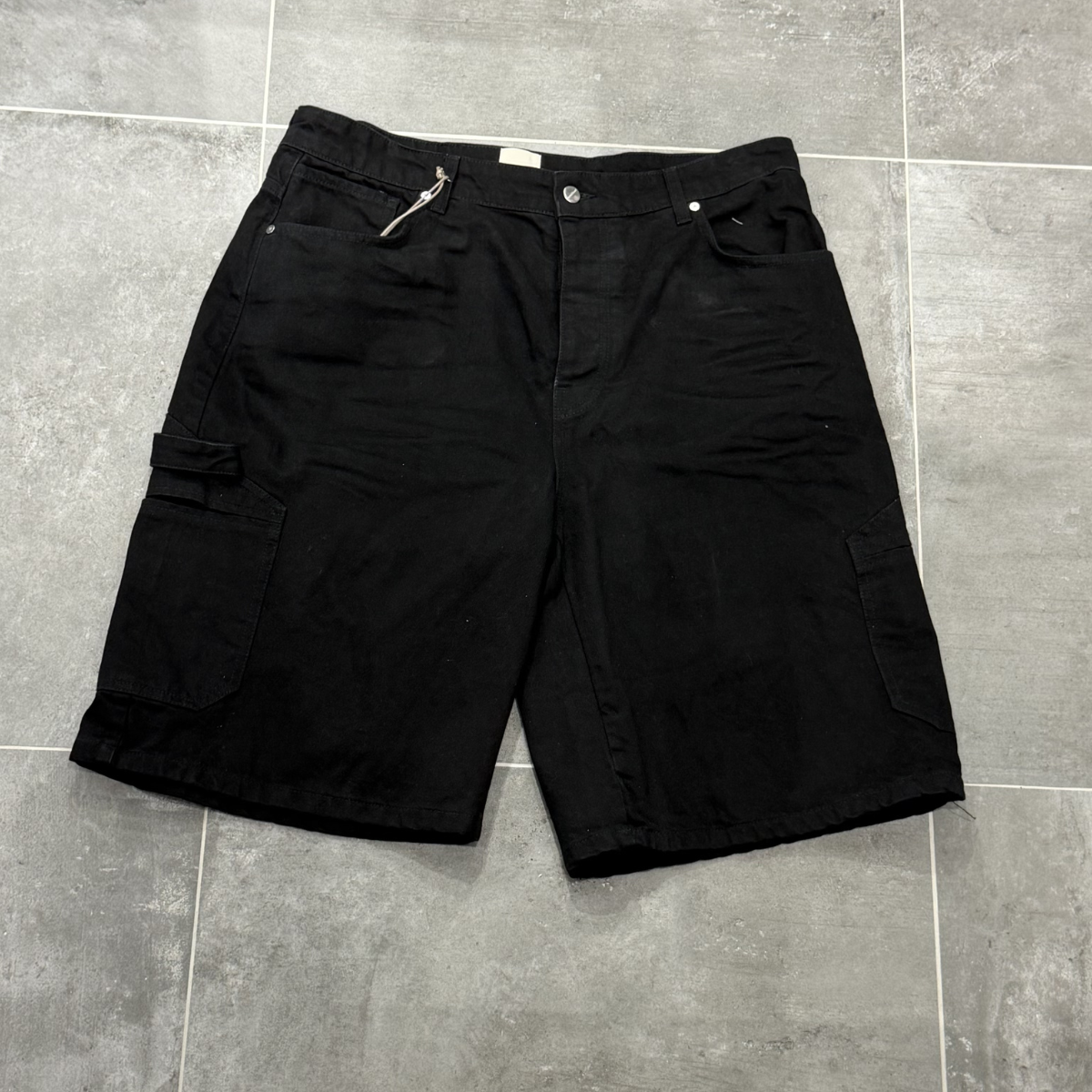 Gavensemble Short370 - Black