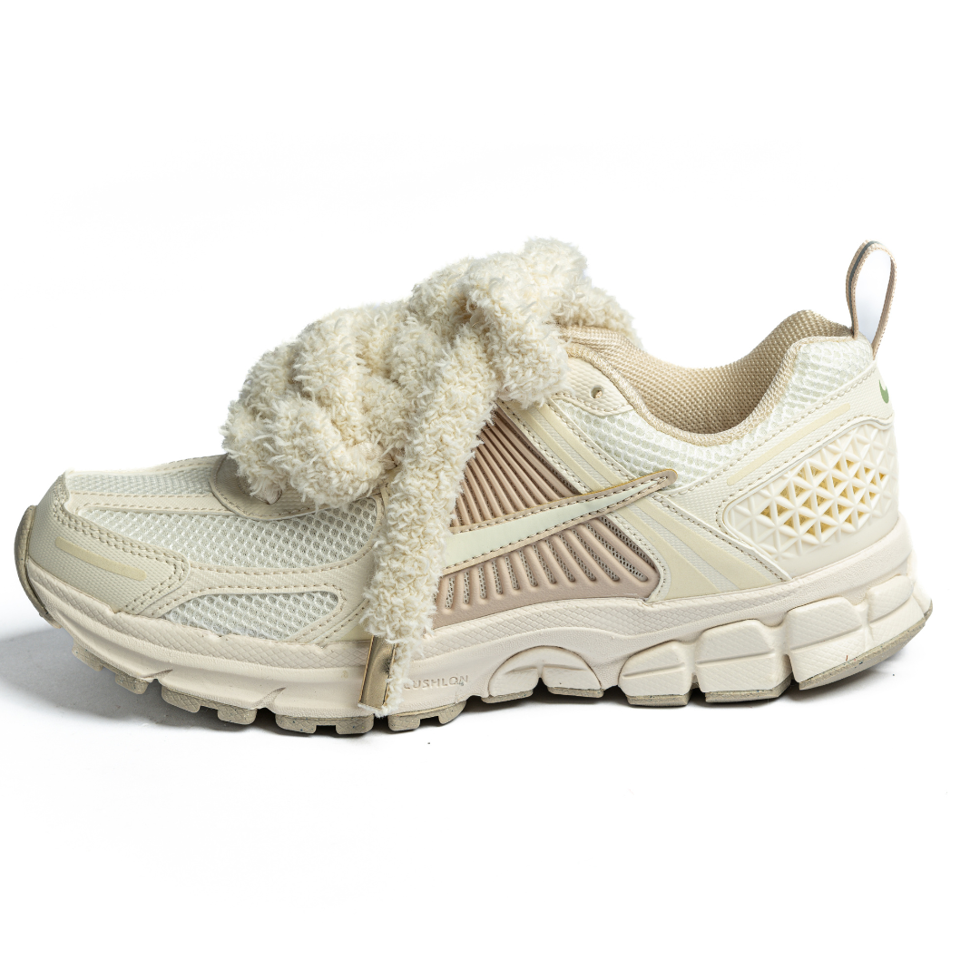 VOMERO 5 PALE IVORY FLUFFY LACES