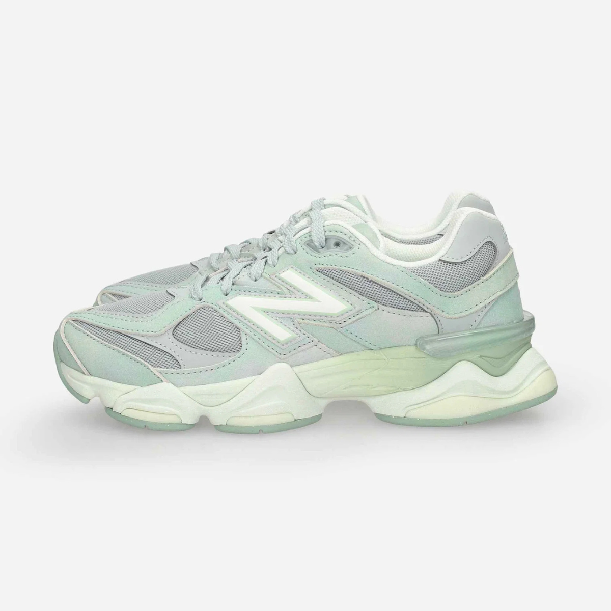 NEW BALANCE 9060 - 8Z4