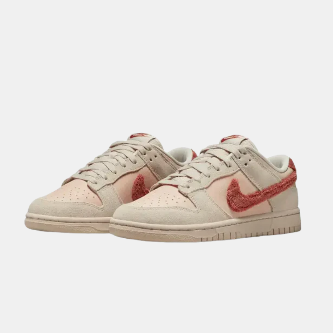 DUNK LOW TERRY SWOOSH