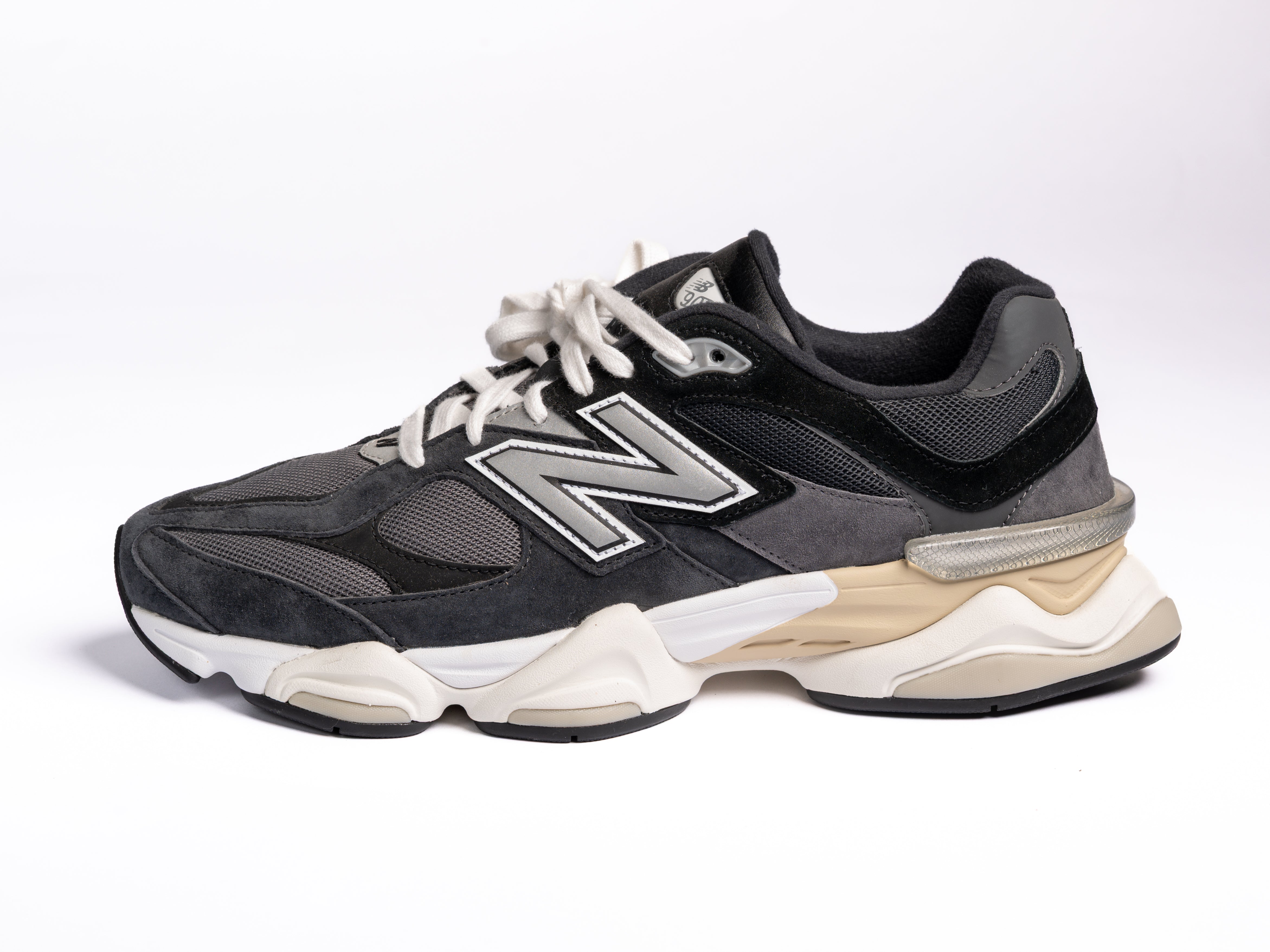 New Balance 9060 BLC