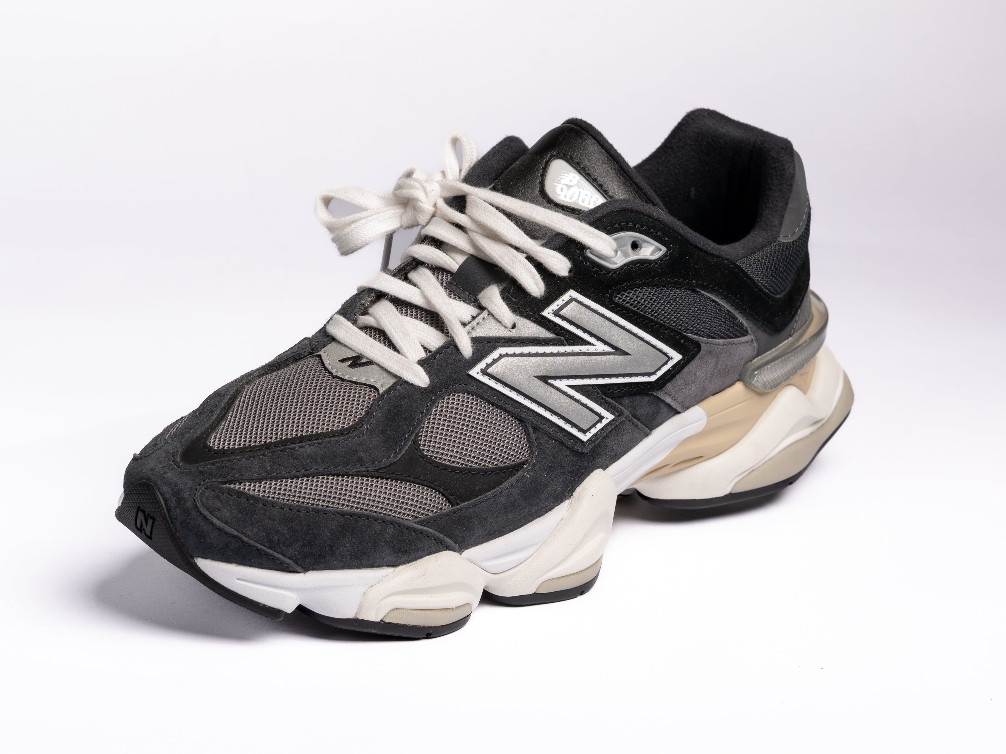 New Balance 9060 BLC