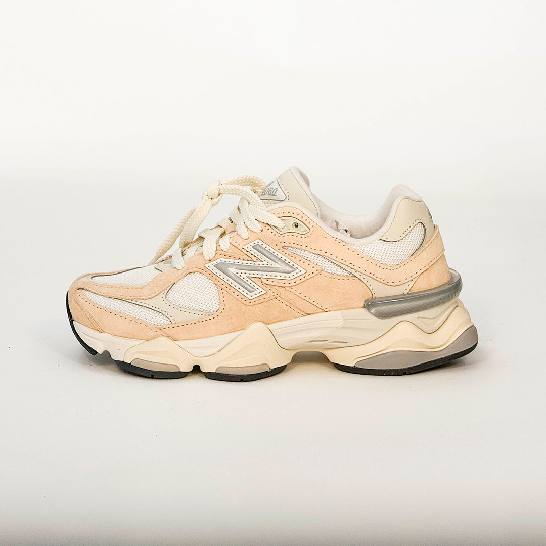 New Balance 9060 WNA