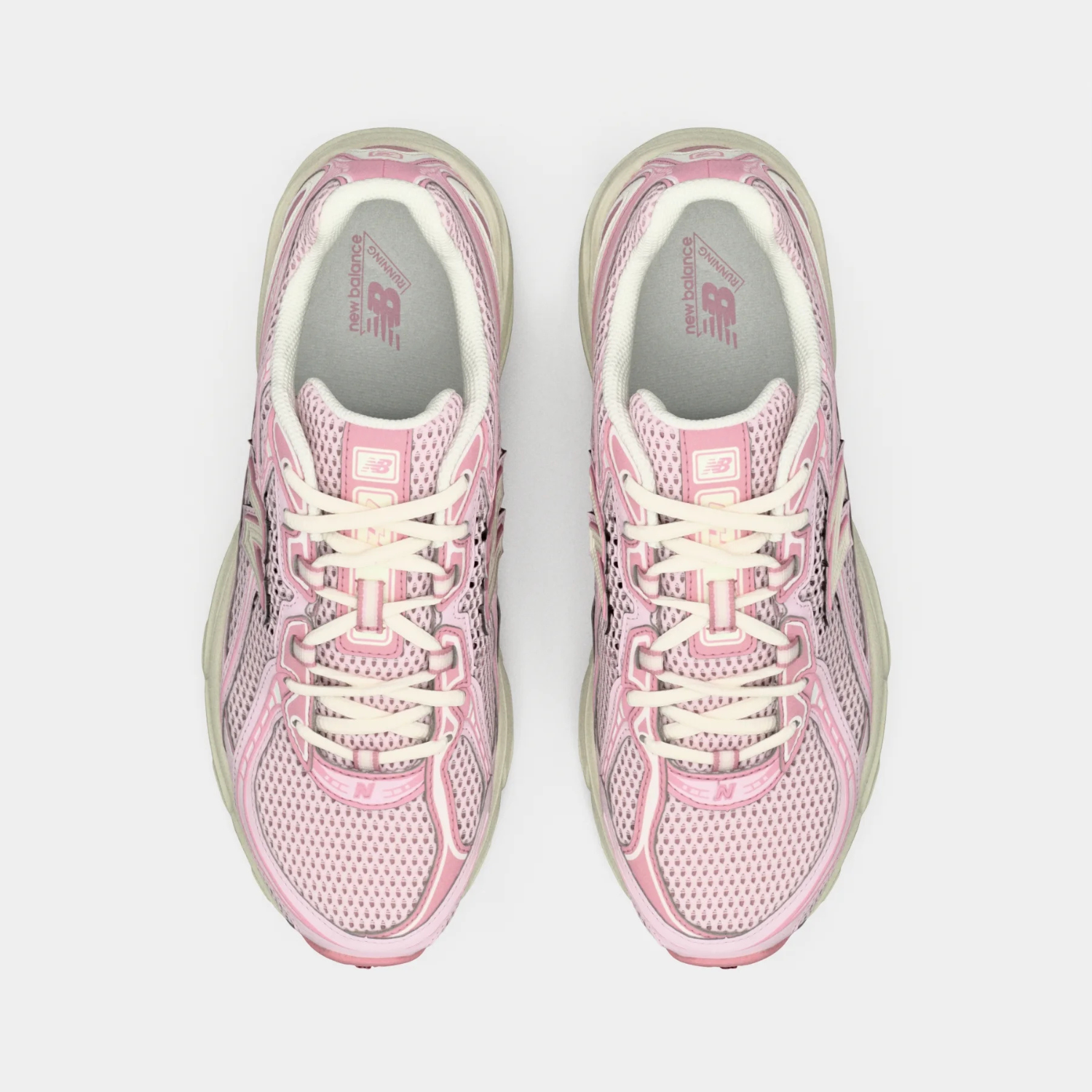 New Balance 740 PINK