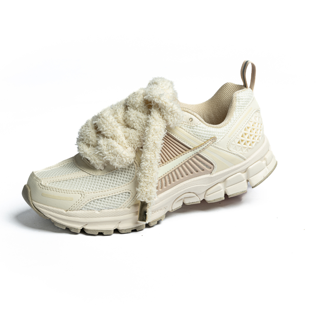 VOMERO 5 PALE IVORY FLUFFY LACES