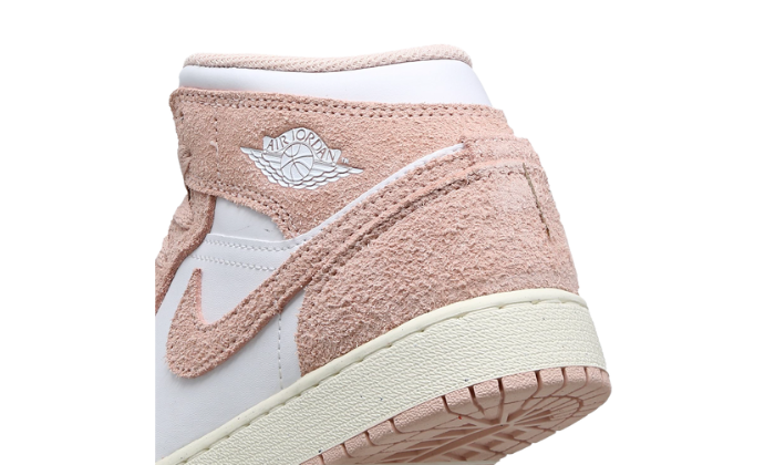 Air Jordan 1 Mid Legend Pink