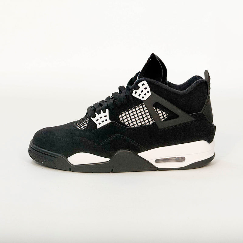 Air Jordan 4 Retro White Thunder
