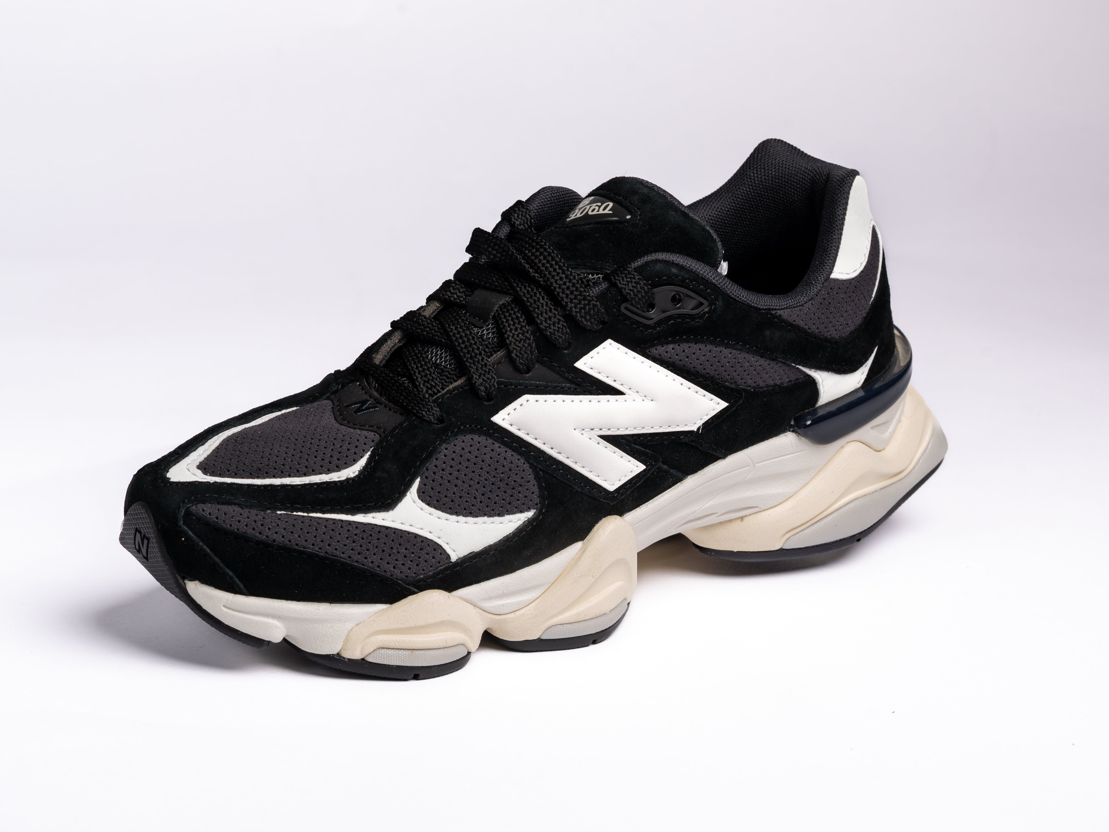 New Balance 9060 AAA