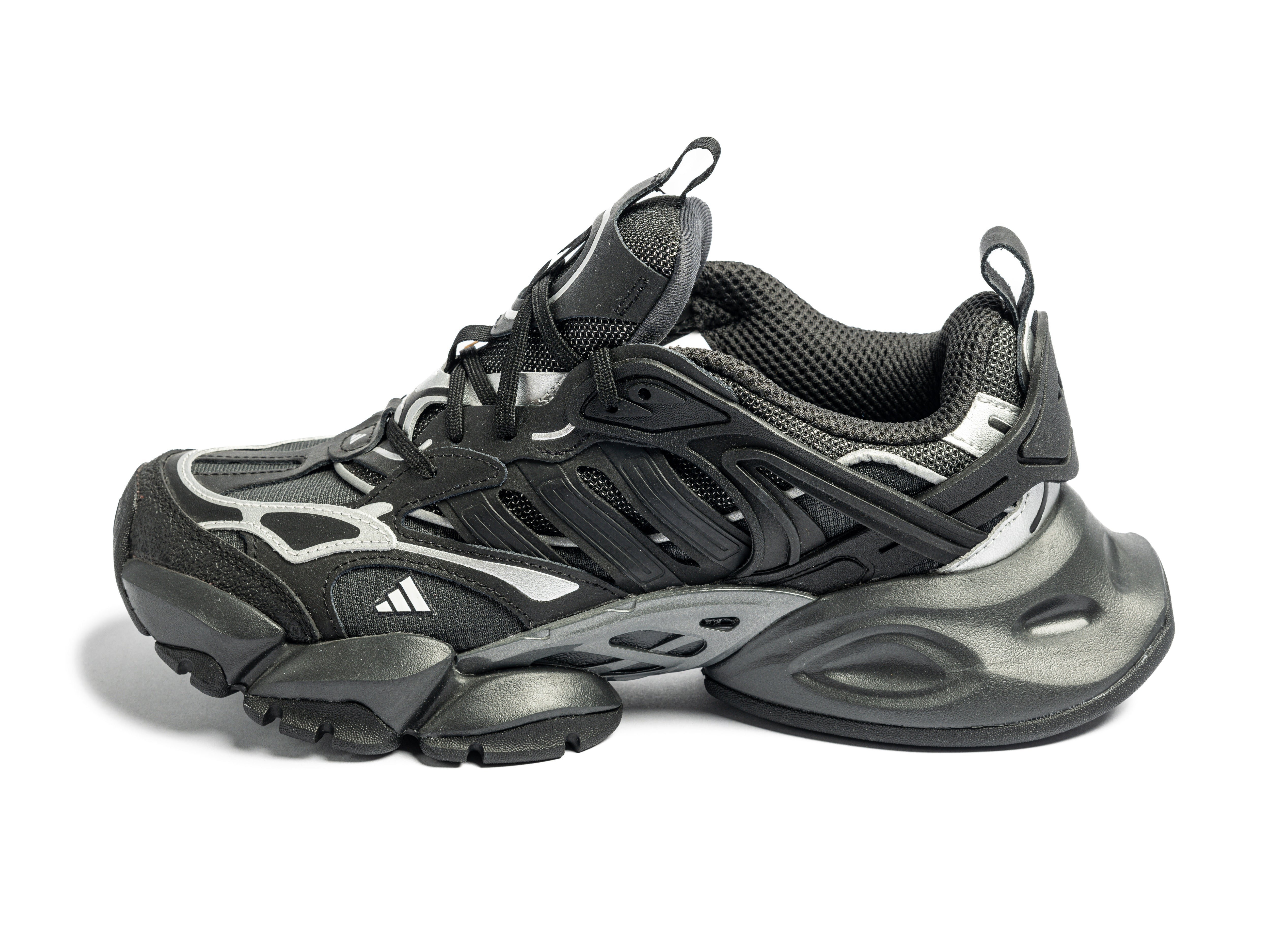ADIDAS XLG RUNNER BLACK CARBON