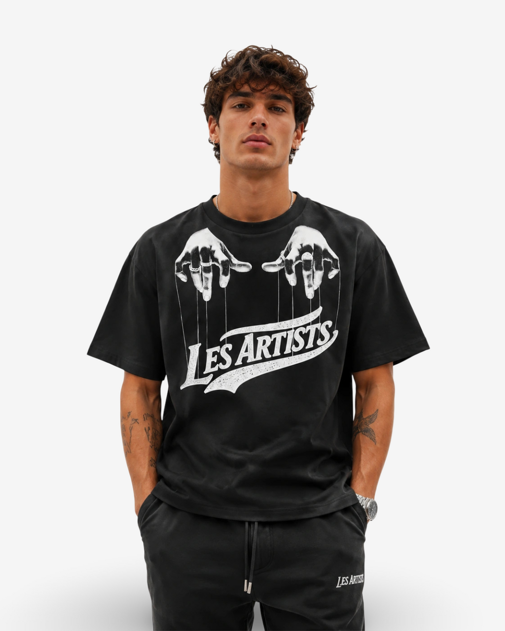 LES (ARTISTS) - T-SHIRT PUPPET